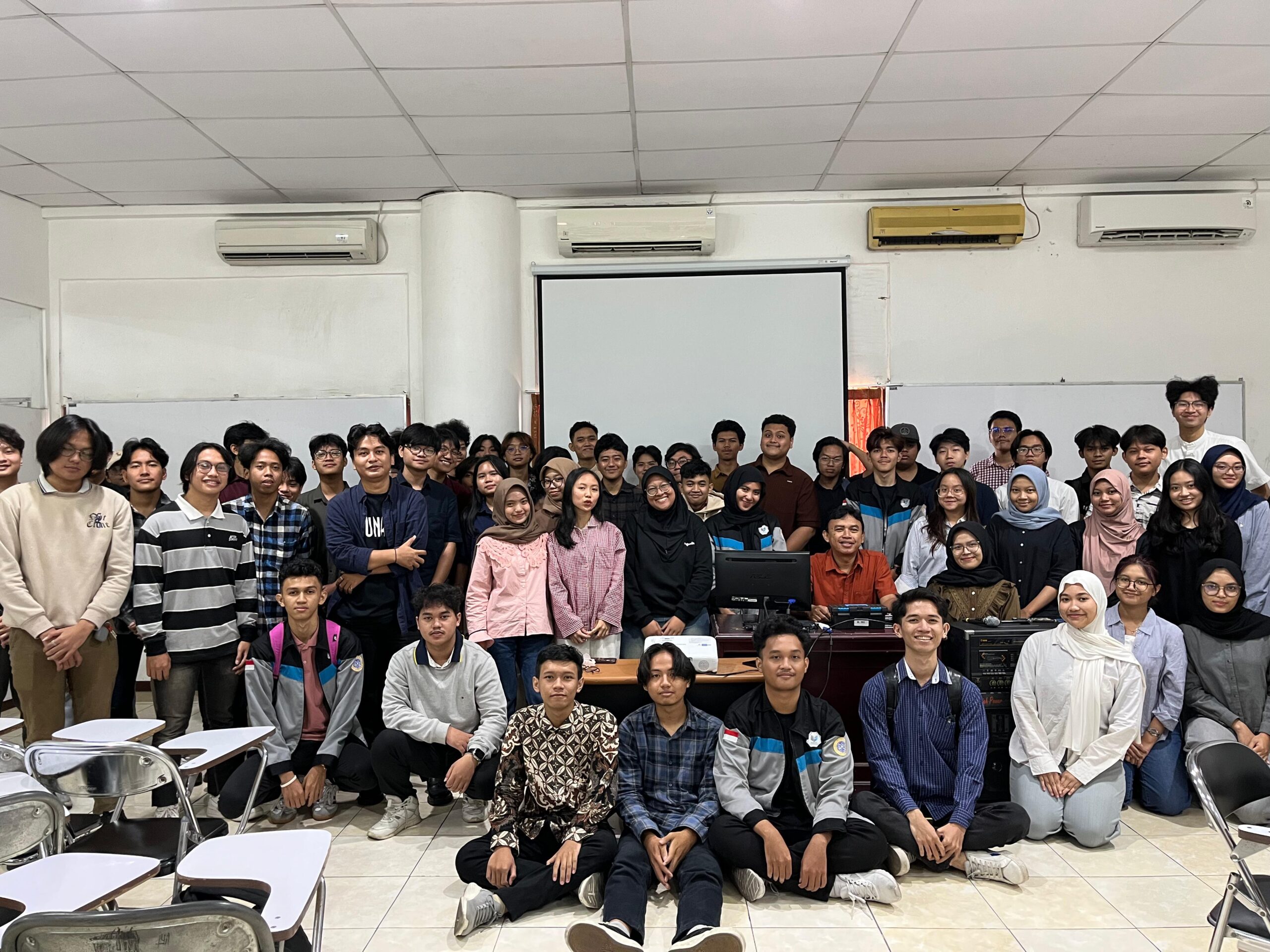 JGU Lepas Mahasiswa untuk Ikuti Program Pertukaran Pelajar di Universitas Airlangga Surabaya
