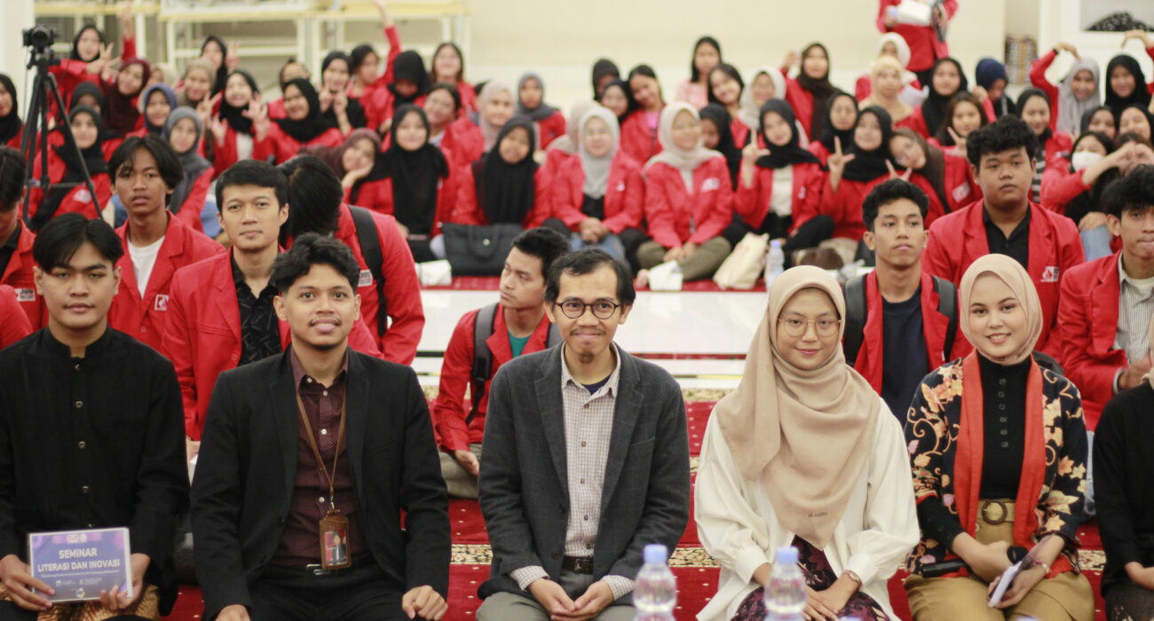 JICC JGU Gelar Seminar Literasi dan Inovasi, Ajak Mahasiswa Bangun Pemikiran Kritis dan Kreatif