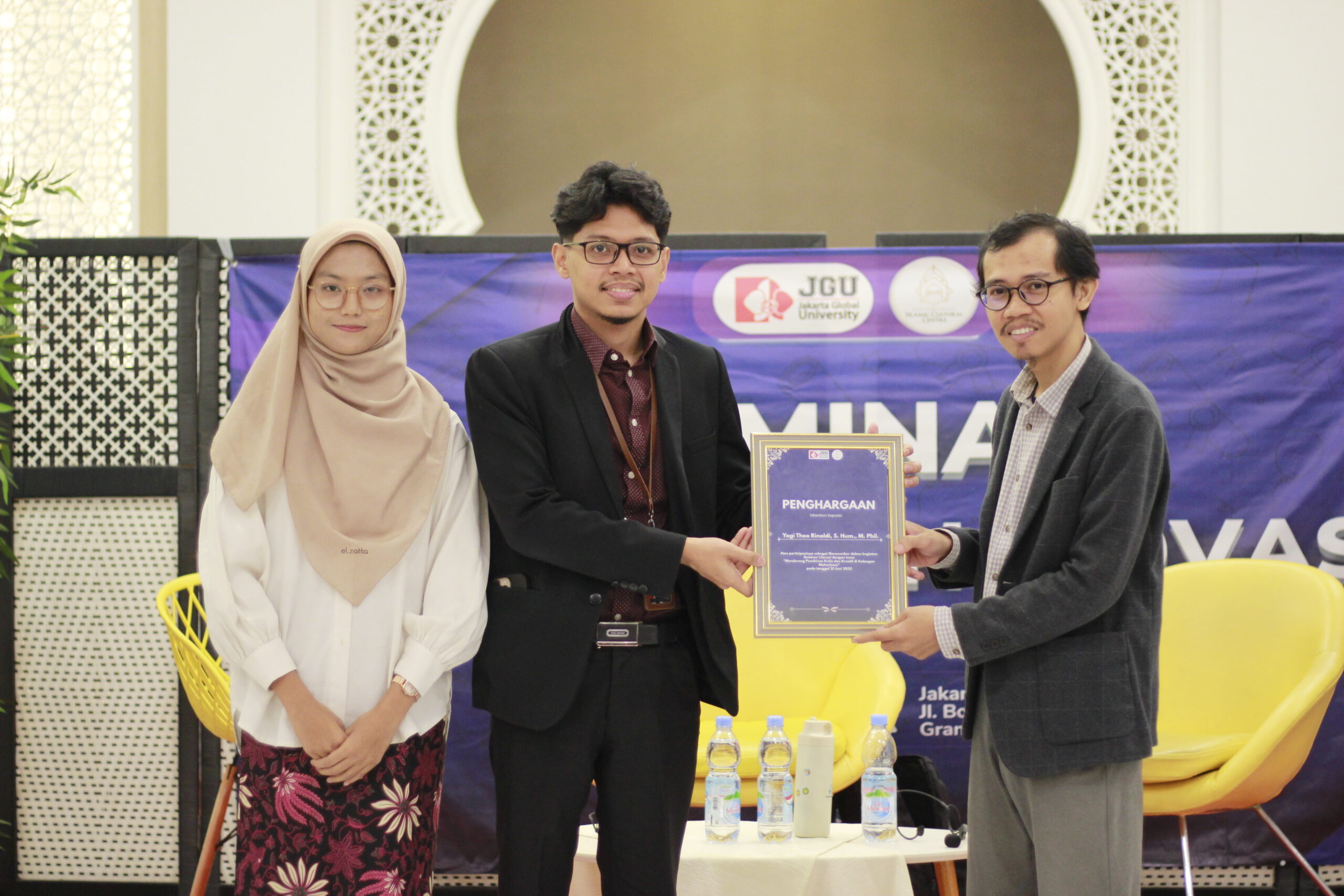 JICC JGU Gelar Seminar Literasi dan Inovasi, Ajak Mahasiswa Bangun Pemikiran Kritis dan Kreatif