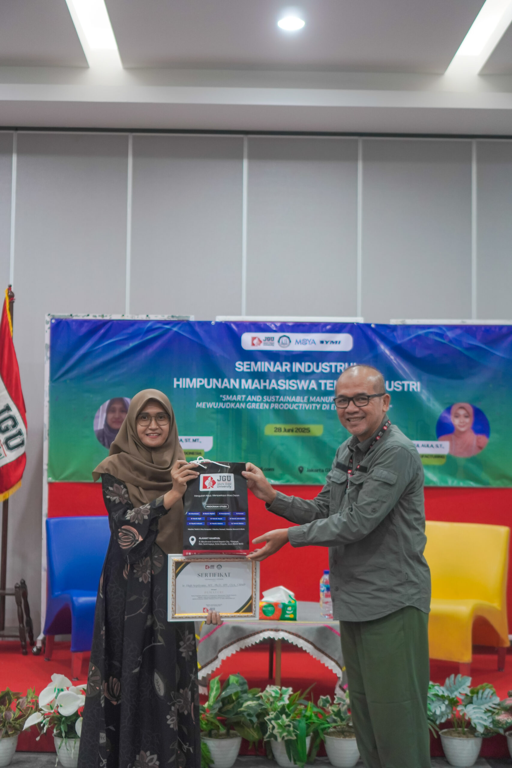 Mahasiswa Teknik Industri JGU Dalami Smart and Sustainable Manufacturing Lewat Seminar Industri II di Era Industri 5.0