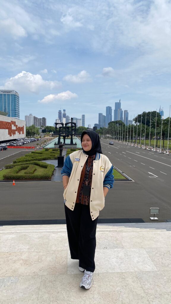 Mahasiswi JGU Sukses Jalani MBKM sebagai IT Network Engineer di Rumah Rakyat DPR RI