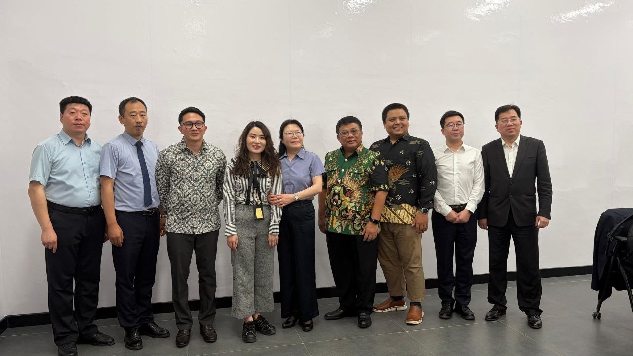JGU dan WXUT Gelar Company Visit ke PT CATIB, Kupas Industri Baterai Kendaraan Listrik